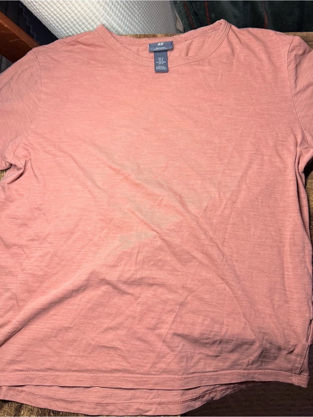 H&M Men's Dusty Rose Crewneck Short Sleeve Tee